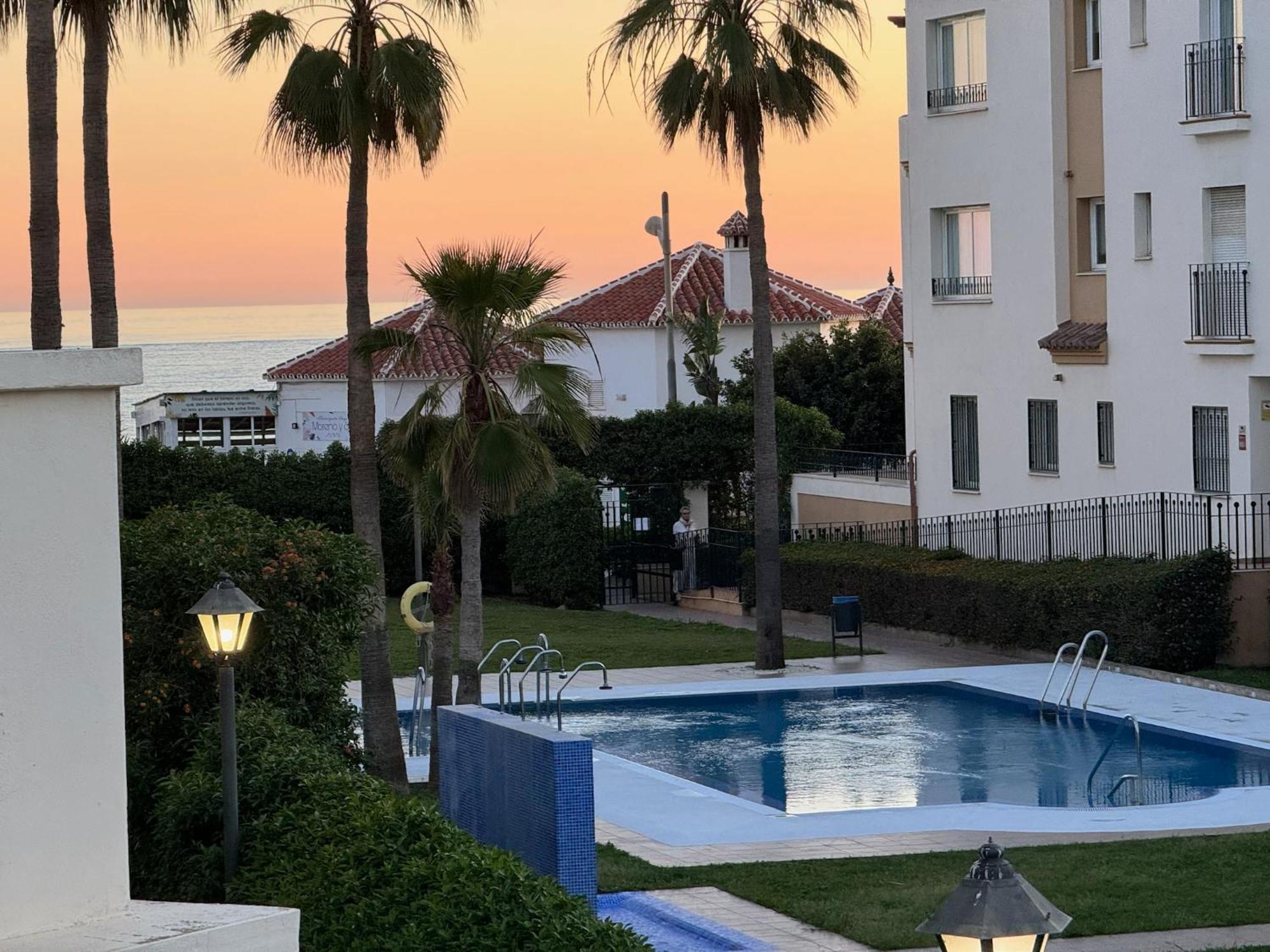 Strandnaera Boende I Torrox Costa Bagian luar foto