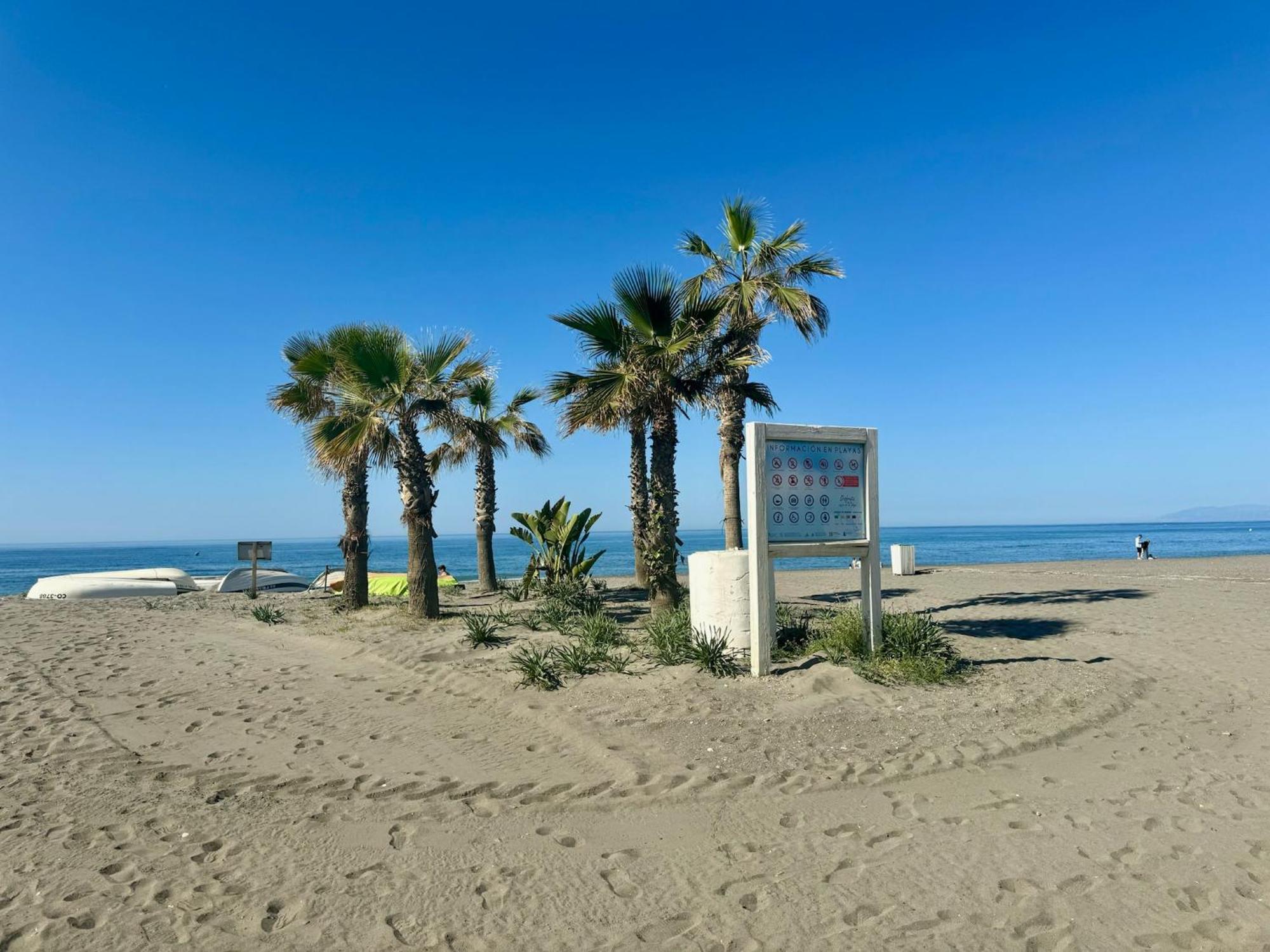 Strandnaera Boende I Torrox Costa Bagian luar foto