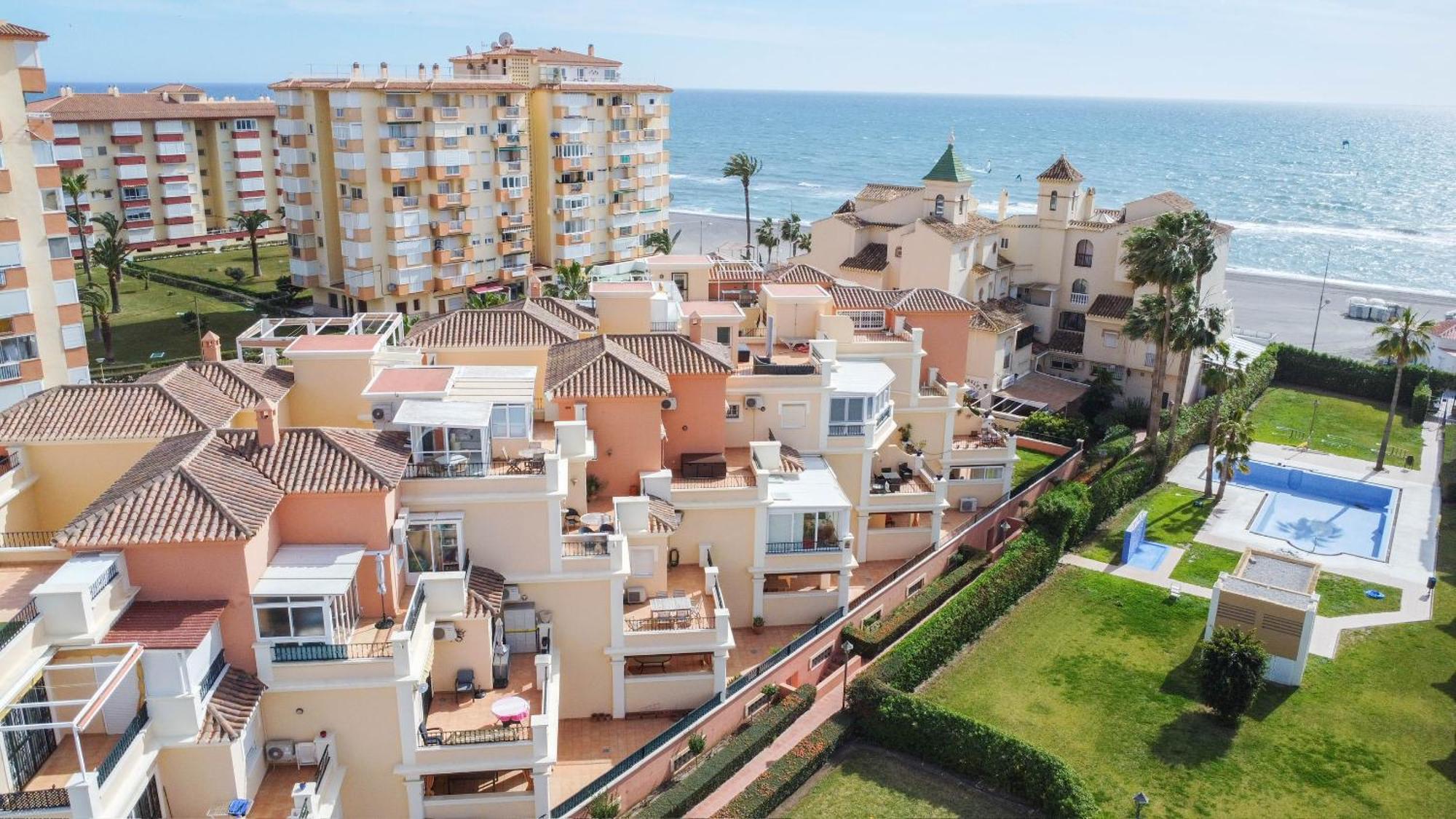 Strandnaera Boende I Torrox Costa Bagian luar foto