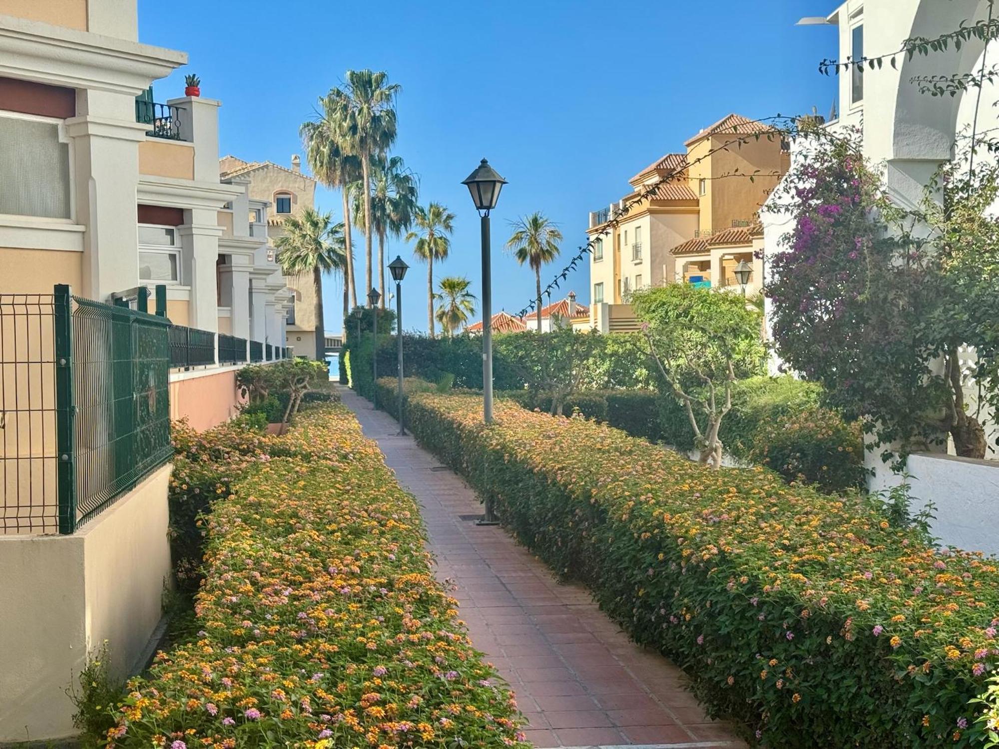 Strandnaera Boende I Torrox Costa Bagian luar foto